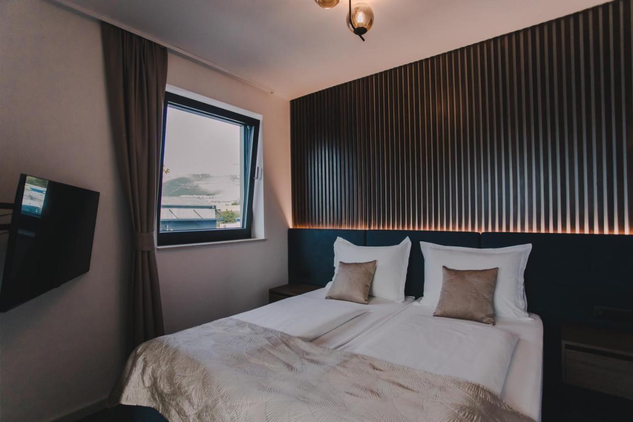Hotel Batuda Спліт Екстер'єр фото