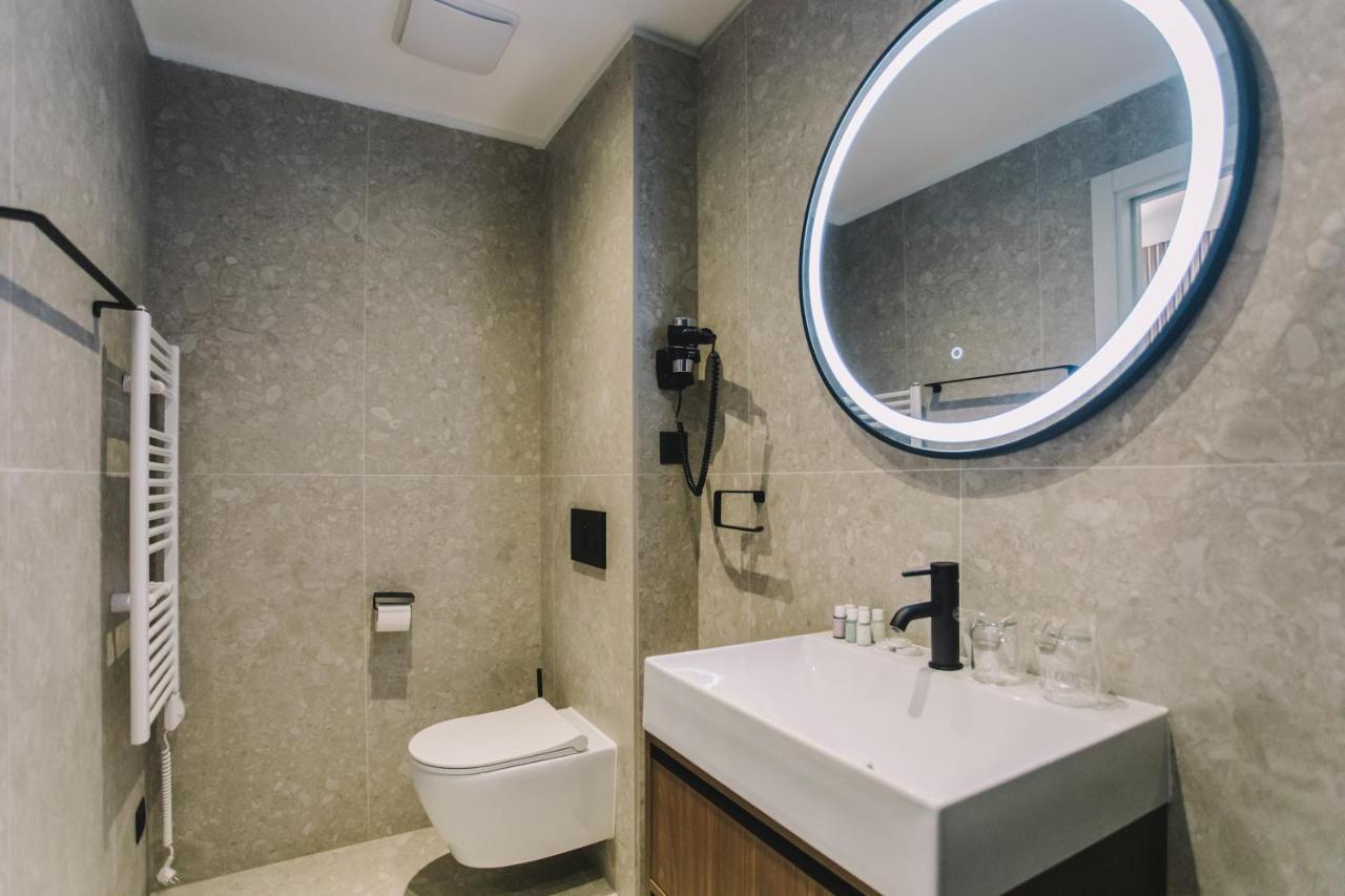 Hotel Batuda Спліт Екстер'єр фото