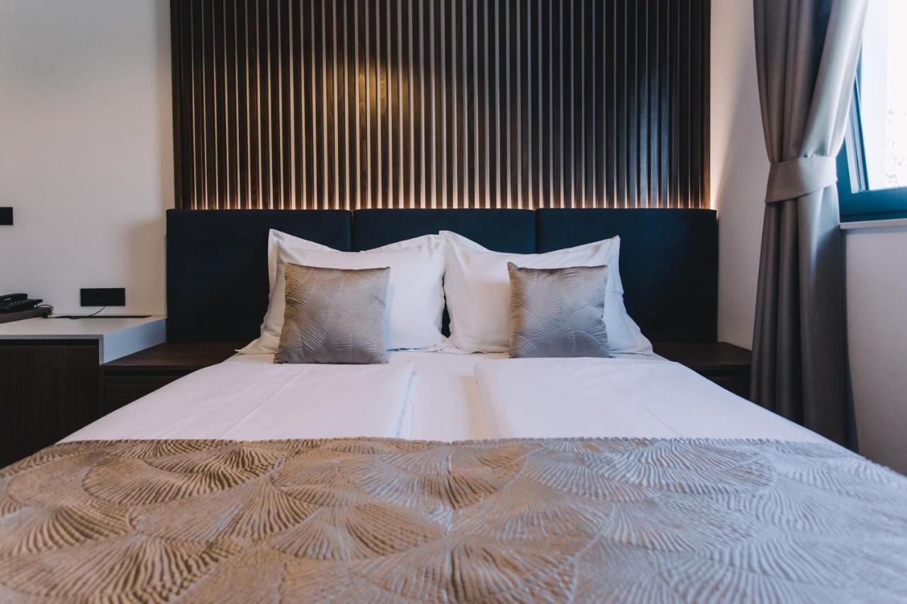 Hotel Batuda Спліт Екстер'єр фото