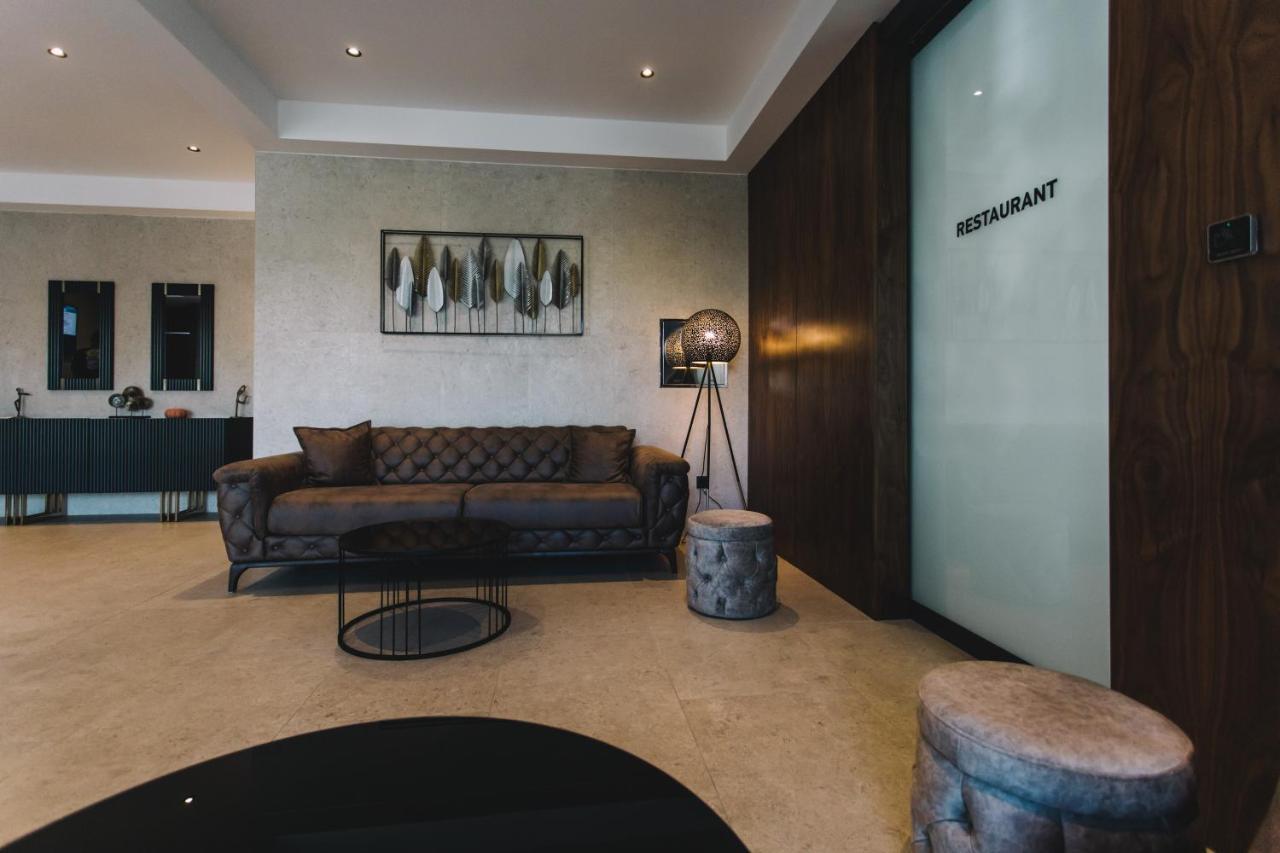 Hotel Batuda Спліт Екстер'єр фото